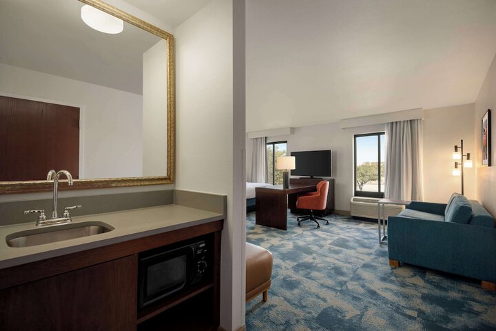 Hampton Inn & Suites San Marcos