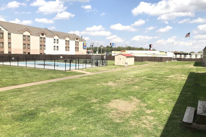Pool 5 of 49