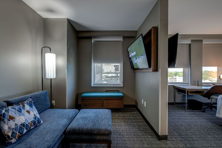 Threefoot Hotel Meridian, a Tribute Portfolio Hotel