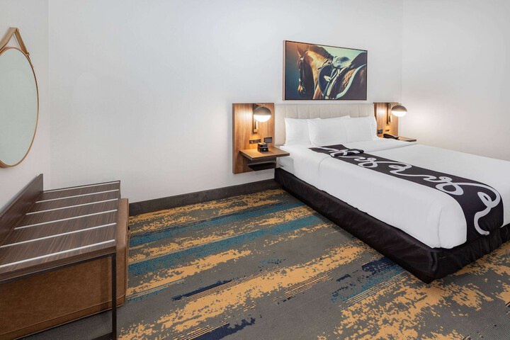 Room 22 of 47