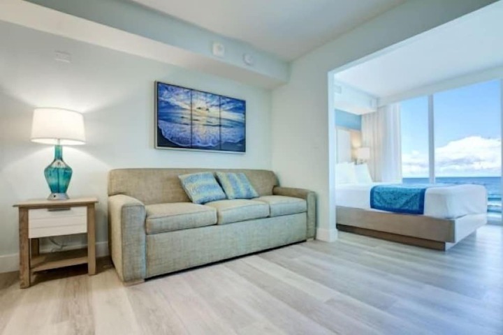 Grand Seas by Exploria Resorts MOD Collection by Sonesta