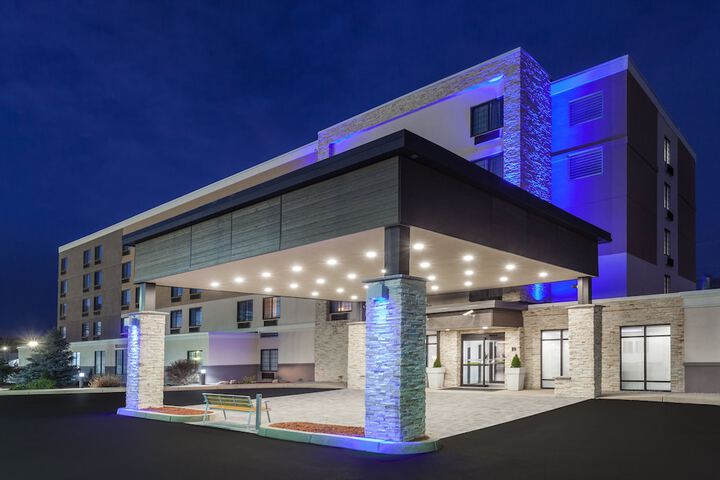 Hotel 8 of 36