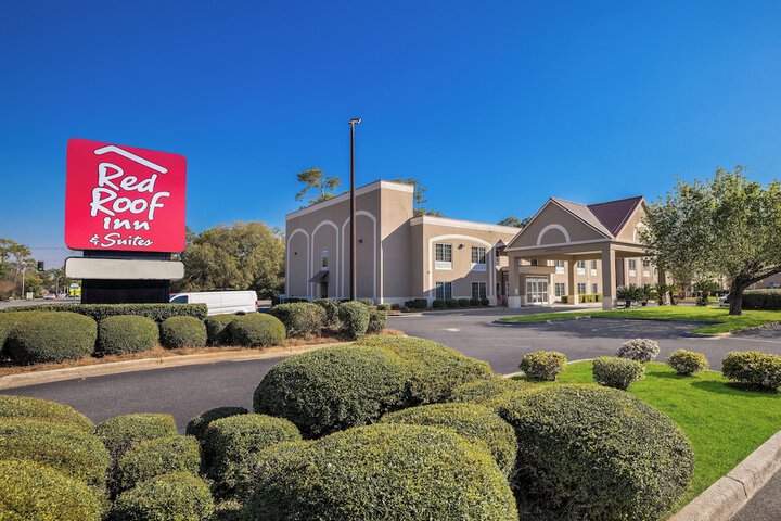 Hotel 6 of 35