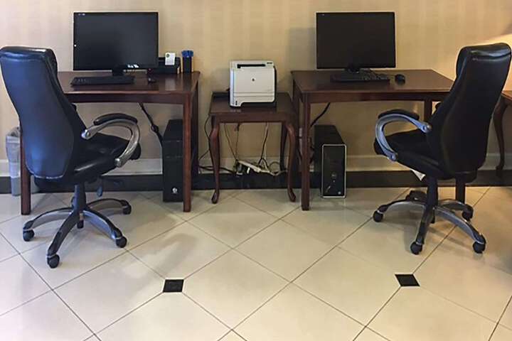 Business Center 23 of 23