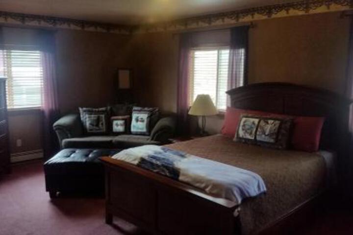 Kodiak Russian River Lodge