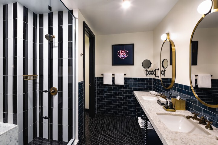 Room 55 of 67