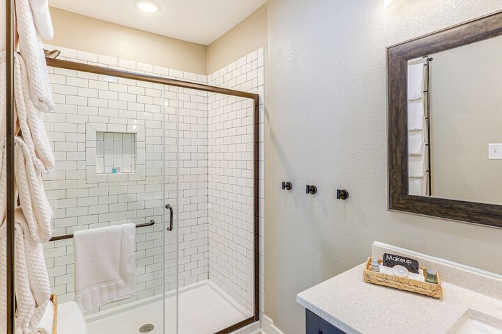 Charming Franklin Abode Near Sports Park & Fishing