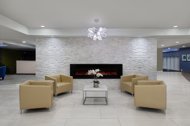 Crowne Plaza Kitchener-Waterloo by IHG
