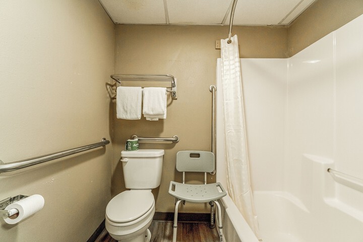 Deluxe Inn Miami OK