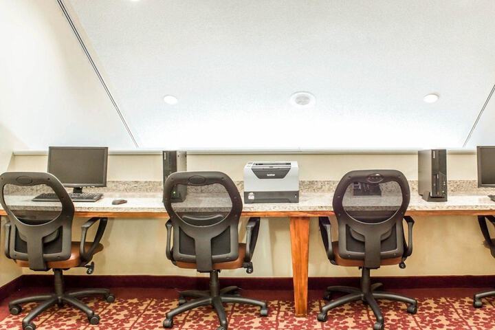 Business Center 34 of 34