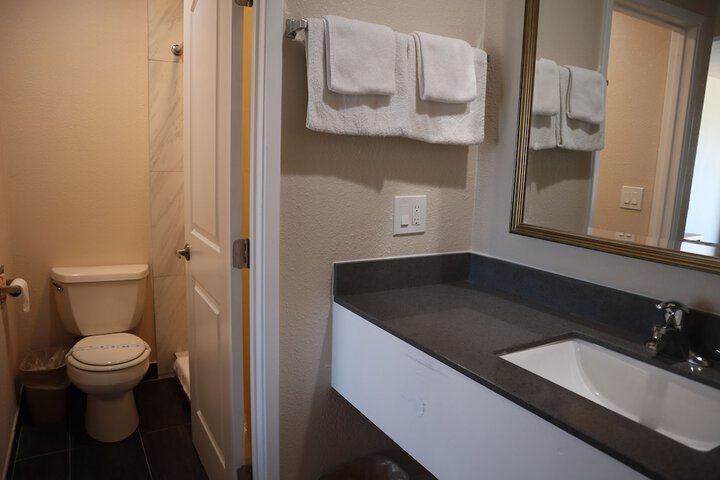 Room 15 of 20