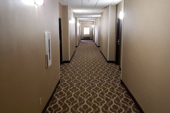 Ballroom/Hall 32 of 35