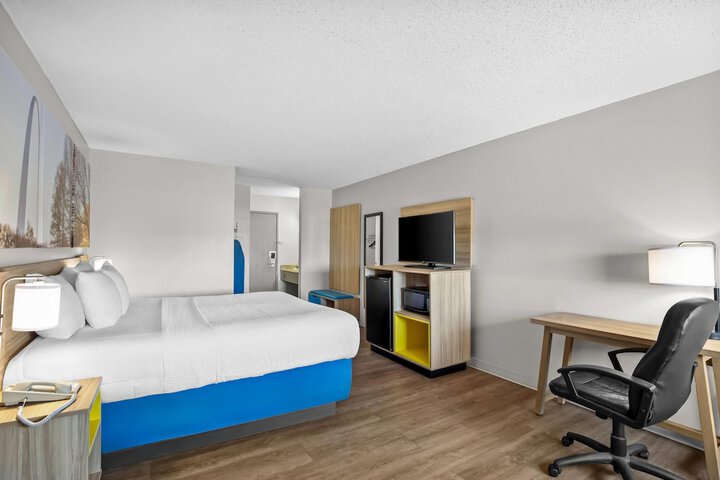 Days Inn by Wyndham Collinsville / St. Louis