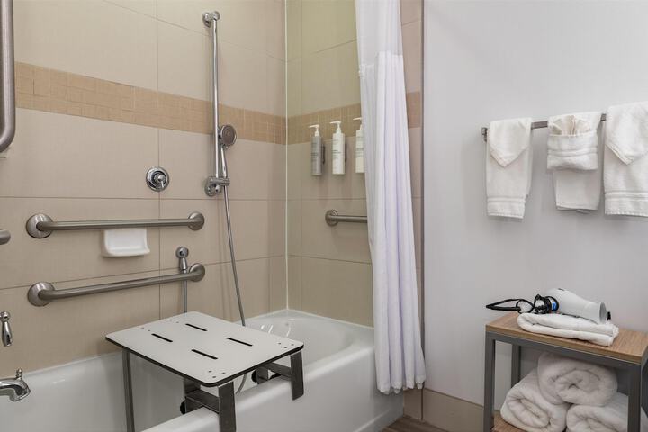 Hilton Garden Inn Auburn