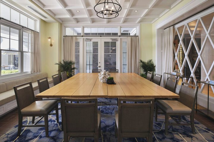 Lido House Autograph Collection