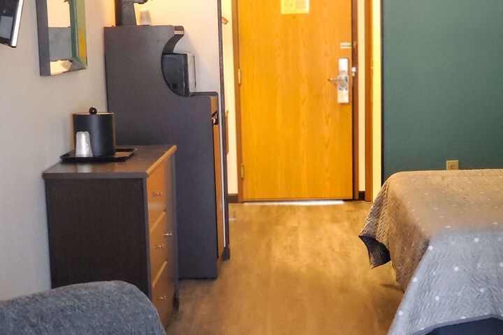Room 167 of 188