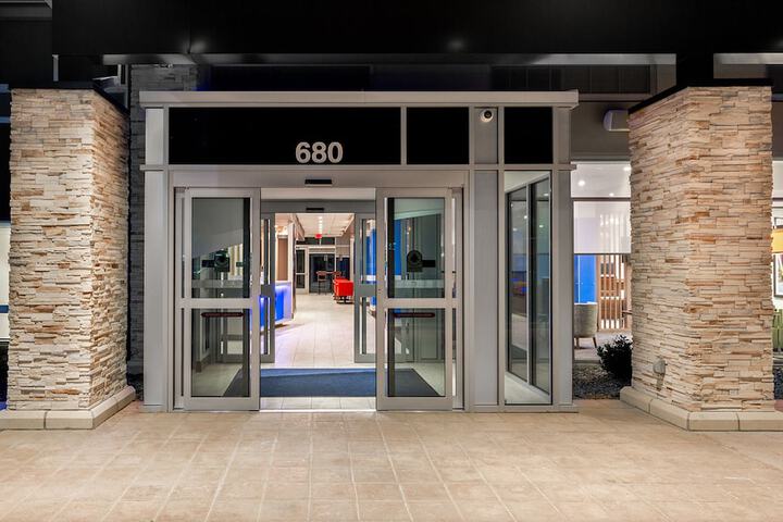 Holiday Inn Express & Suites Prosser - Yakima Valley Wine by IHG