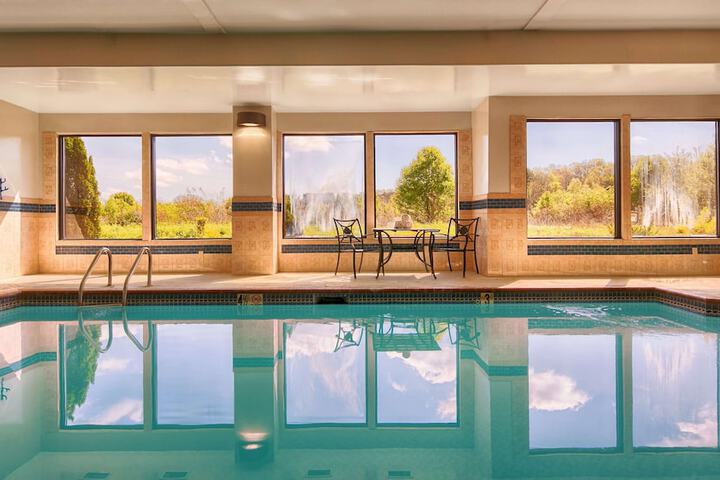 Pool 2 of 18