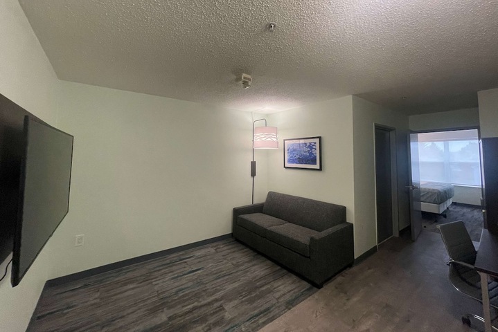 Room 10 of 54