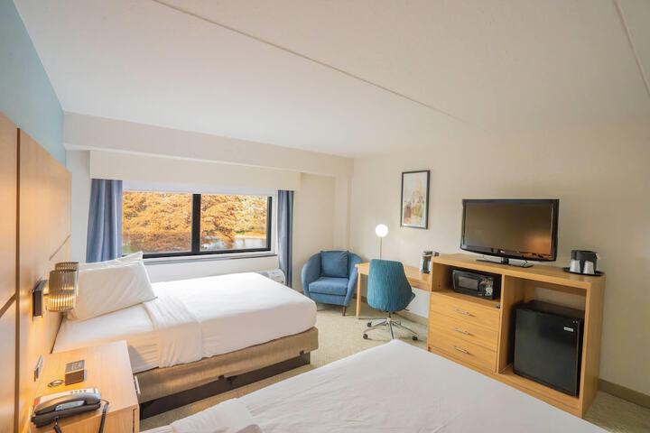 Elimwood Hotel a Ramada by Wyndham