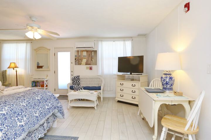 Room 42 of 51
