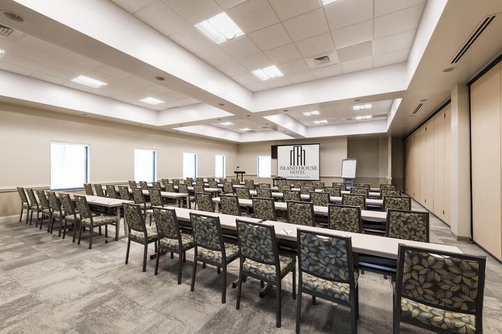 Island House Hotel Orange Beach - a DoubleTree by Hilton