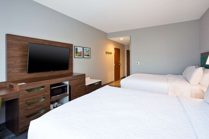 Room 19 of 32