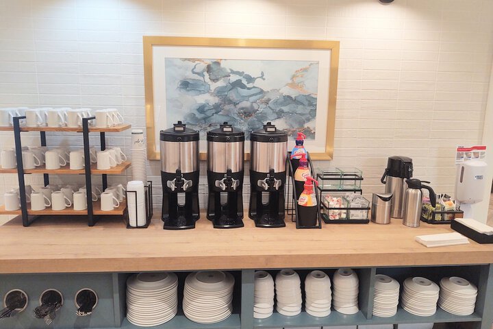 Breakfast/Coffee Service 37 of 41