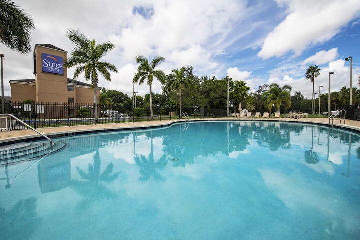 Sleep Inn Miami International Airport