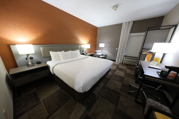 Comfort Inn & Suites Hutchinson