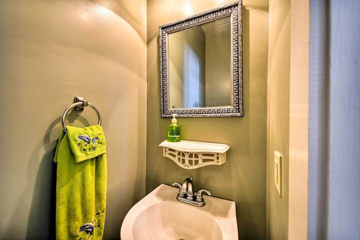 Edenton Vacation Rental w / Patio: Walk Downtown