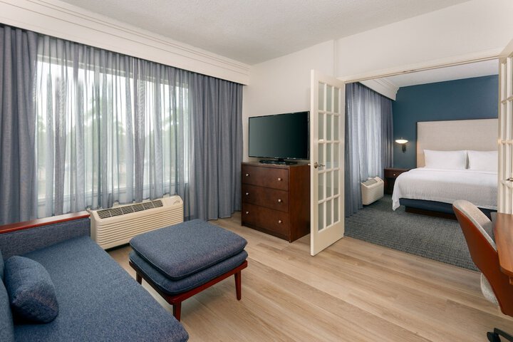Room 29 of 76