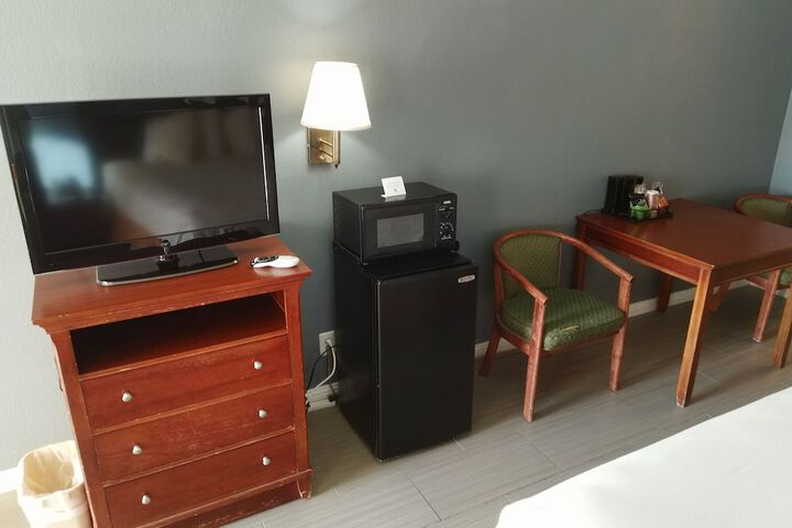 Room 38 of 56