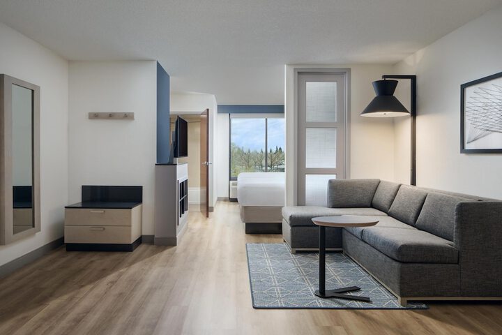 Hyatt Place Sacramento / Rancho Cordova