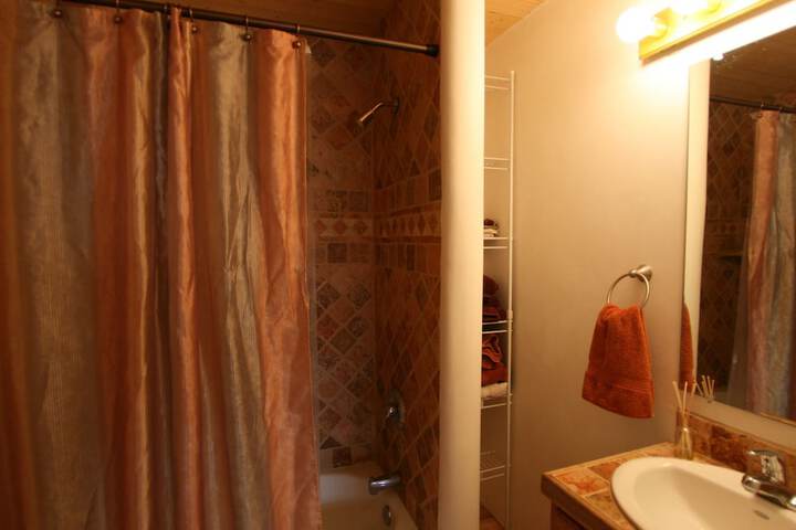 Room 72 of 100