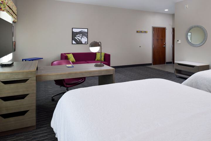 Room 34 of 79