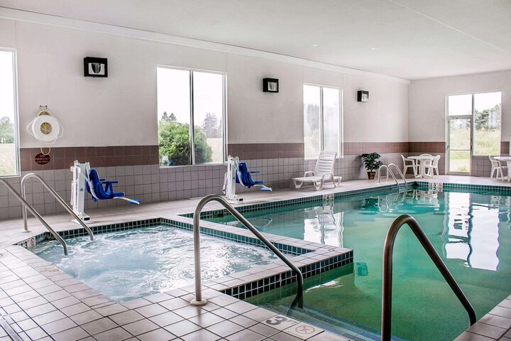Pool 4 of 34