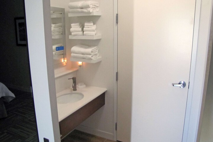 Room 36 of 57