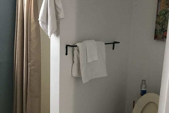 Room 10 of 19