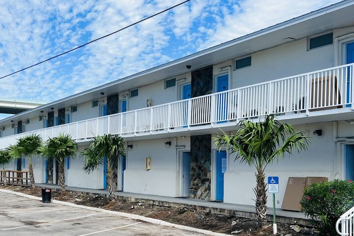 Hotel 10 of 88