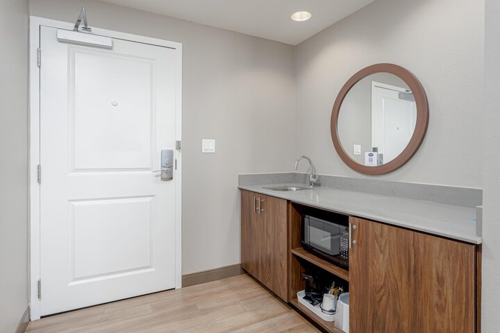 Hampton Inn & Suites Orange Beach / Gulf Front