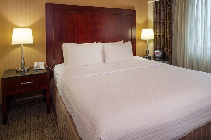 Crowne Plaza St. Louis Airport by IHG