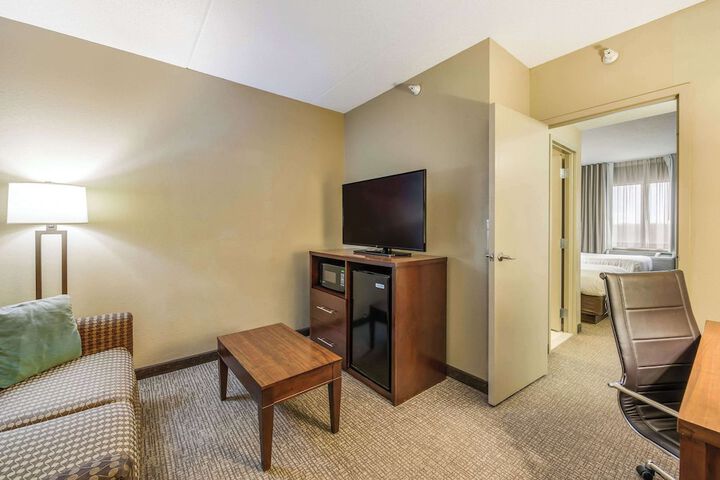 Room 50 of 63