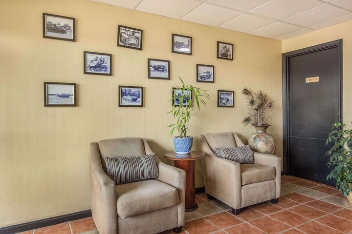 Econo Lodge Fort Knox