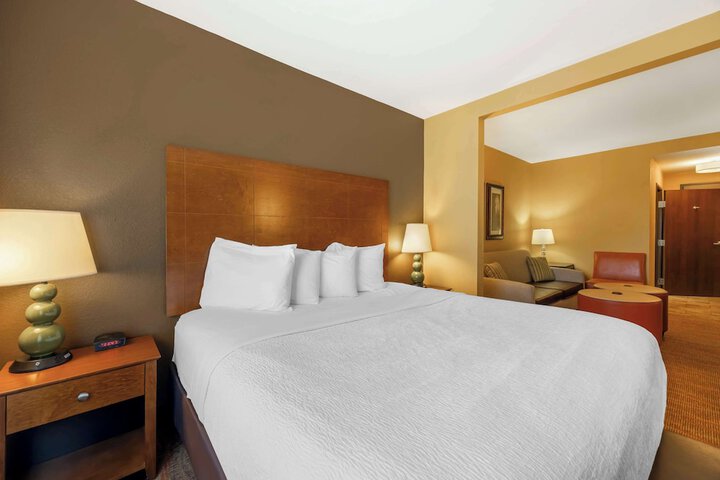 Best Western Plus Tupelo Inn & Suites