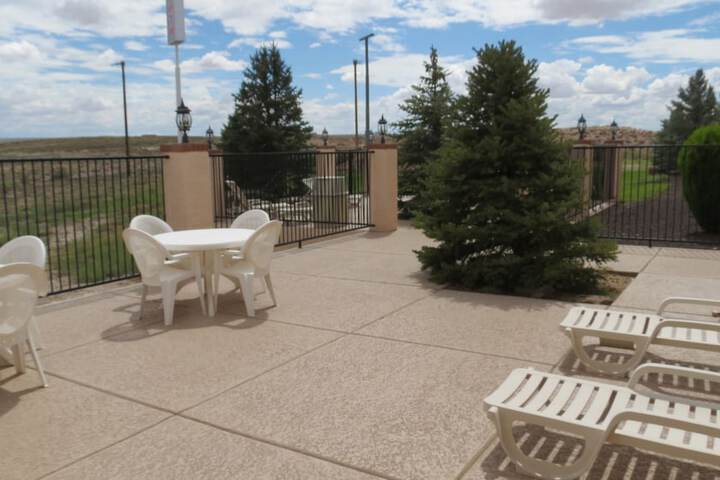 Baymont Inn & Suites by Wyndham