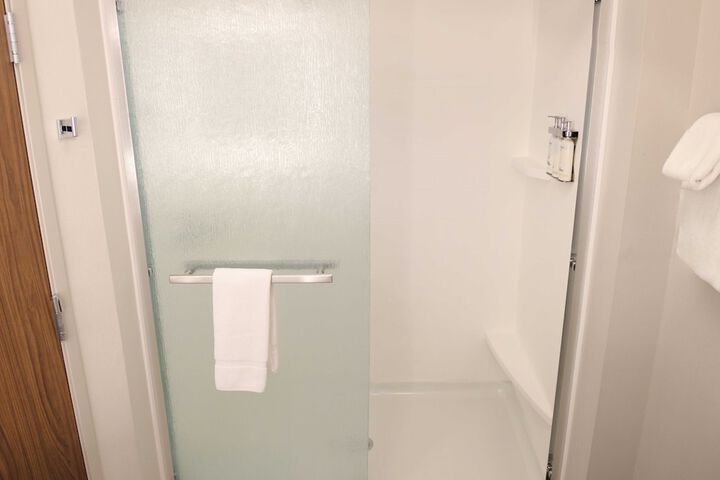 Holiday Inn Express & Suites Eau Claire West I-94 by IHG