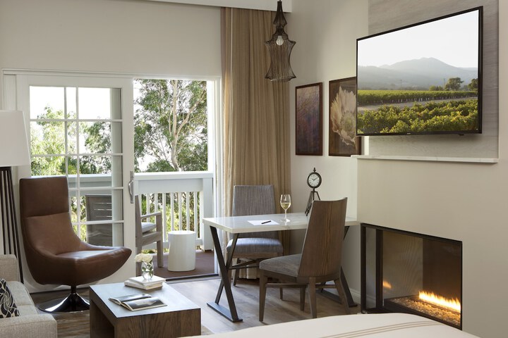 River Terrace Inn