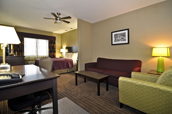 Room 8 of 25
