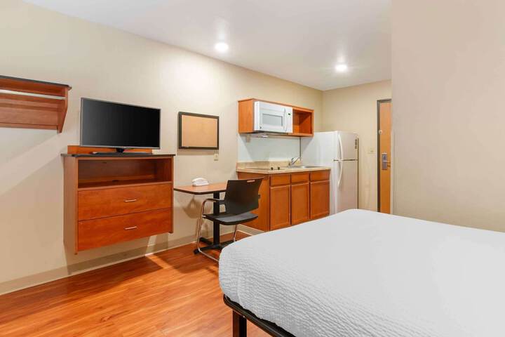 Room 20 of 28